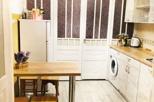 2 комнатная, возле Политехнического университета 4