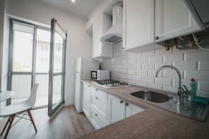 Apart-hotel Kostjukowski Apartments Nizhynska 17 5