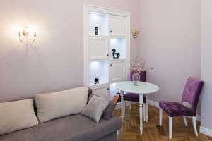 Квартира Apartments near Hrushevskoho . Двухкомнатная квартира 12