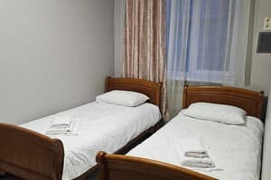 Біля Замку 7