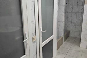 Біля Замку 14