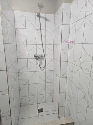 Біля Замку 14