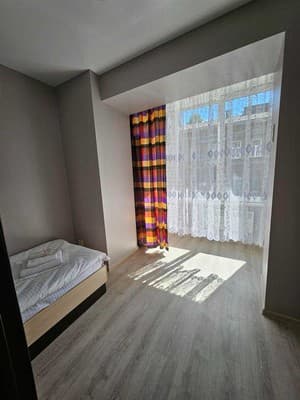Біля Замку 21