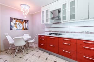 Четырехкомнатная на площади Рынок 15