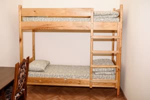 Хостел Cossacks Hostel. Эконом двухместный двухъярусная кровать со своим санузлом без окна 2