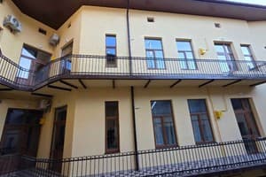 DeMar Apart Central 31