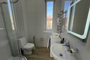 DeMar Apart Central 25