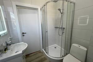 DeMar Apart Central 2