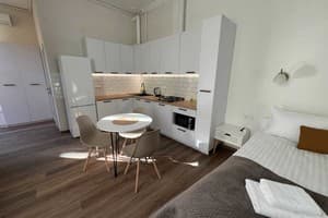 DeMar Apart Central 19