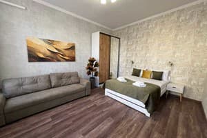 DeMar Apart Central 17