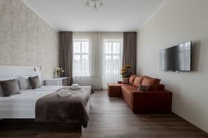 DeMar Apart Central 32