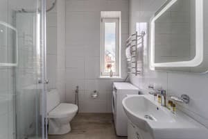 DeMar Apart Central 40