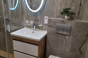 DeMar Apart Vakarchuka 7