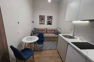 DeMar Apart Vakarchuka 3