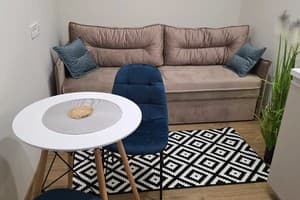 DeMar Apart Vakarchuka 2