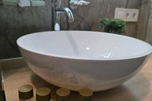 DeMar Apart Vakarchuka 9