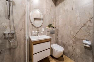 DeMar Apart Vakarchuka 19