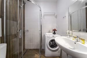 DeMar Apart Zamknena 14