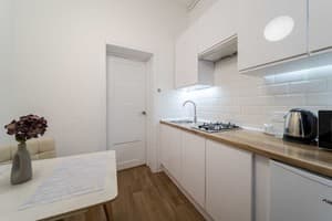 DeMarApart Chehova 4