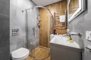 DeMarApart Chehova 12