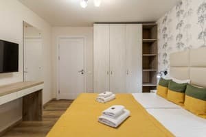 DeMarApart Vahonna 3