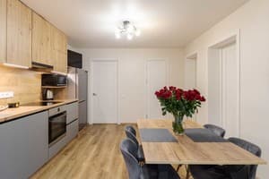 DeMarApart Vahonna 10