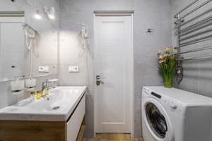 DeMarApart Vahonna 16