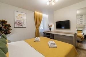 DeMarApart Vahonna 1