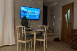 Freedom apartment on Khmelnytsky Str 4