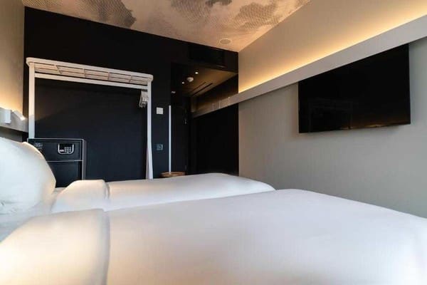 Ibis Lviv Center 4