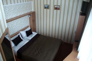 Леон + колыба 14