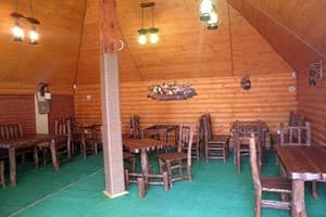 Леон + колыба 1