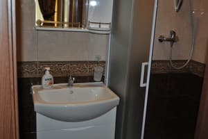 Lux по ул.Богомольца,11а 8