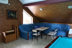 Львовский 22