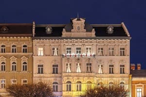 Modern Art Hotel - Maestro 24