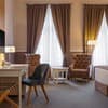 Modern Art Hotel - Maestro 12