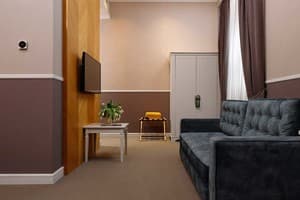 Modern Art Hotel - Maestro 20