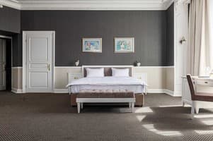 Modern Art Hotel - Maestro 7