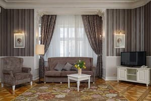 Отель Modern Art Hotel - Maestro. Люкс трехместный  9