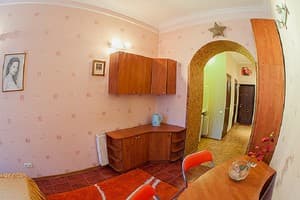 Oberig, Кониского 5/1 4