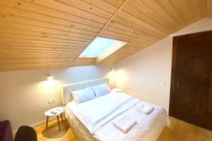 Oberig Леси Украинки, 19/14 6