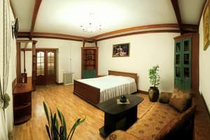 Oberig, Проспект Свободи, 7 44