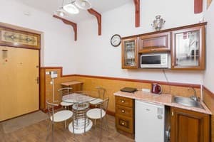 Oberig, Проспект Свободи, 7 6