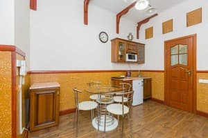 Oberig, Проспект Свободи, 7 16