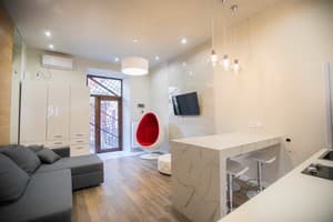 Oberig Староеврейская 15/2 1