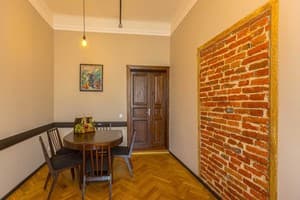 Oberig проспект Шевченка 12 17