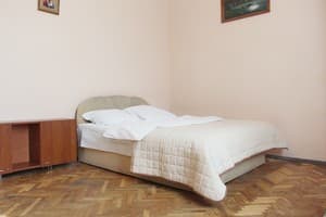 Квартира Oberig, ул. Б. Хмельницкого, 61. Апартаменты 4-местный  1
