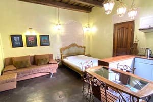 Oberig в центре возле Ратуши, на Площади Рынок 39/15 16