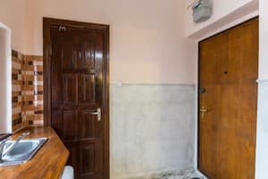 Oberig возле отеля Жорж в центре, ул. Руданского 3 22