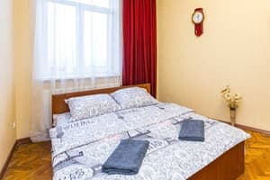 Oberig возле рынка Добробут, на ул.Пильникарская 10 4